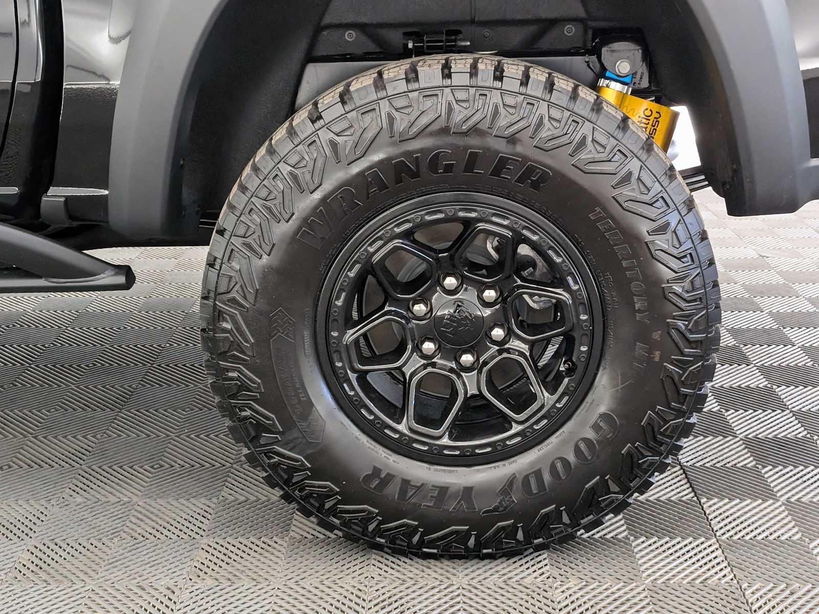 Thumbnail: 2026 Chevrolet Colorado - 17