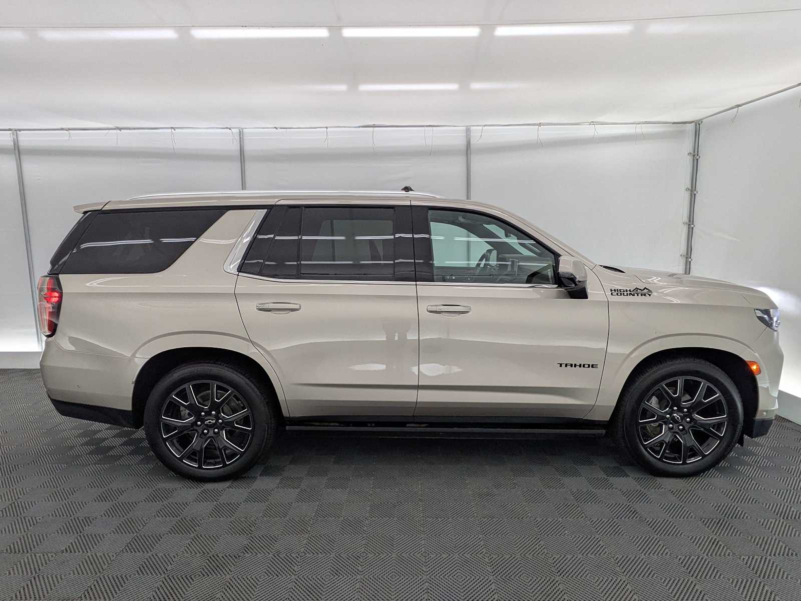 Thumbnail: 2024 Chevrolet Tahoe - 7