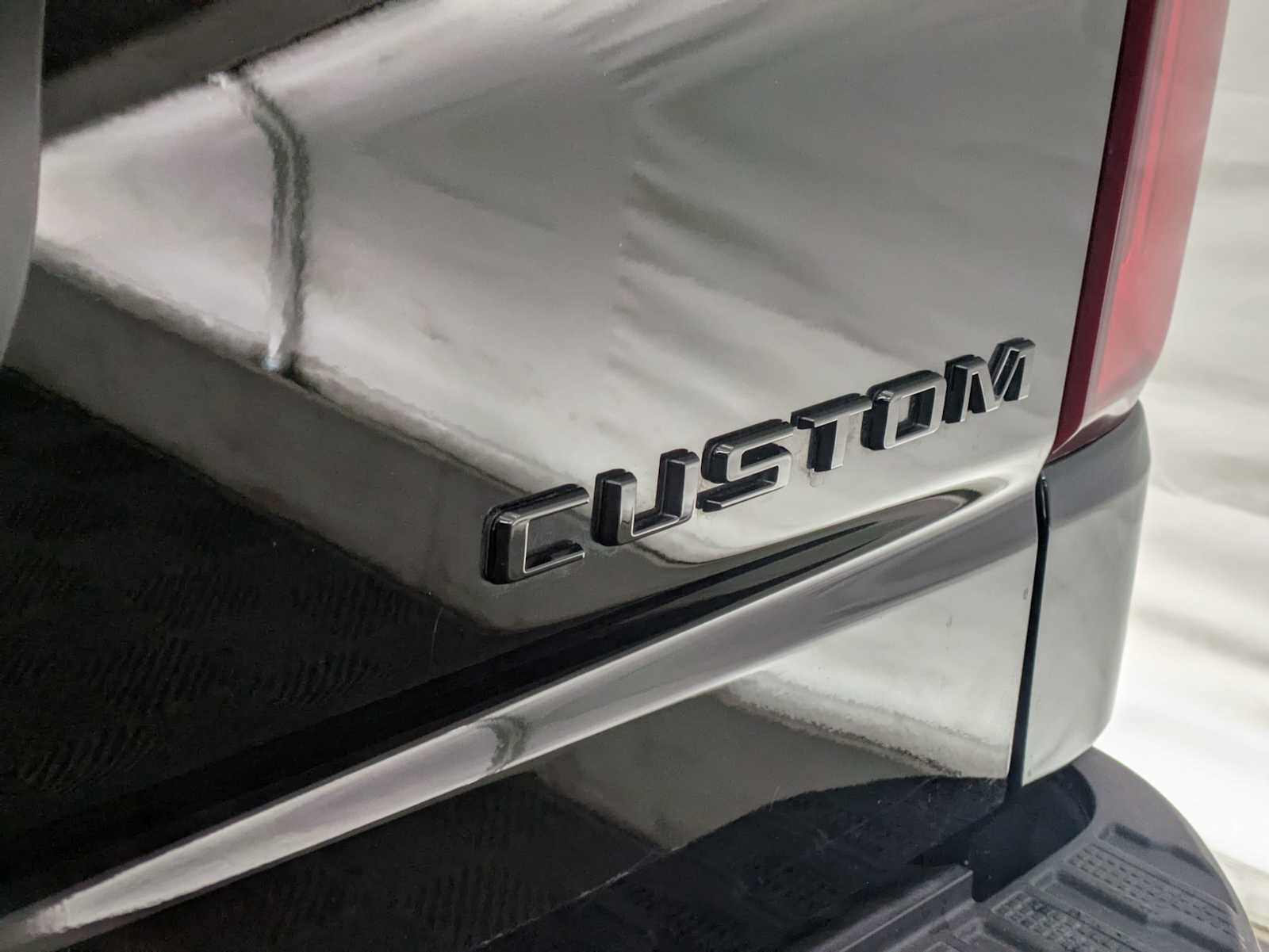 Thumbnail: 2021 Chevrolet Silverado 1500 - 13