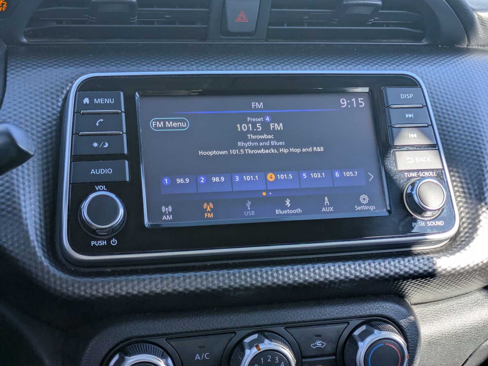 Thumbnail: 2018 Nissan Kicks - 29