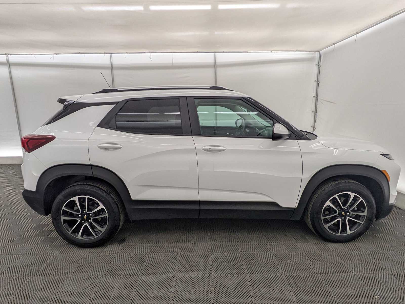 Thumbnail: 2025 Chevrolet TrailBlazer - 7