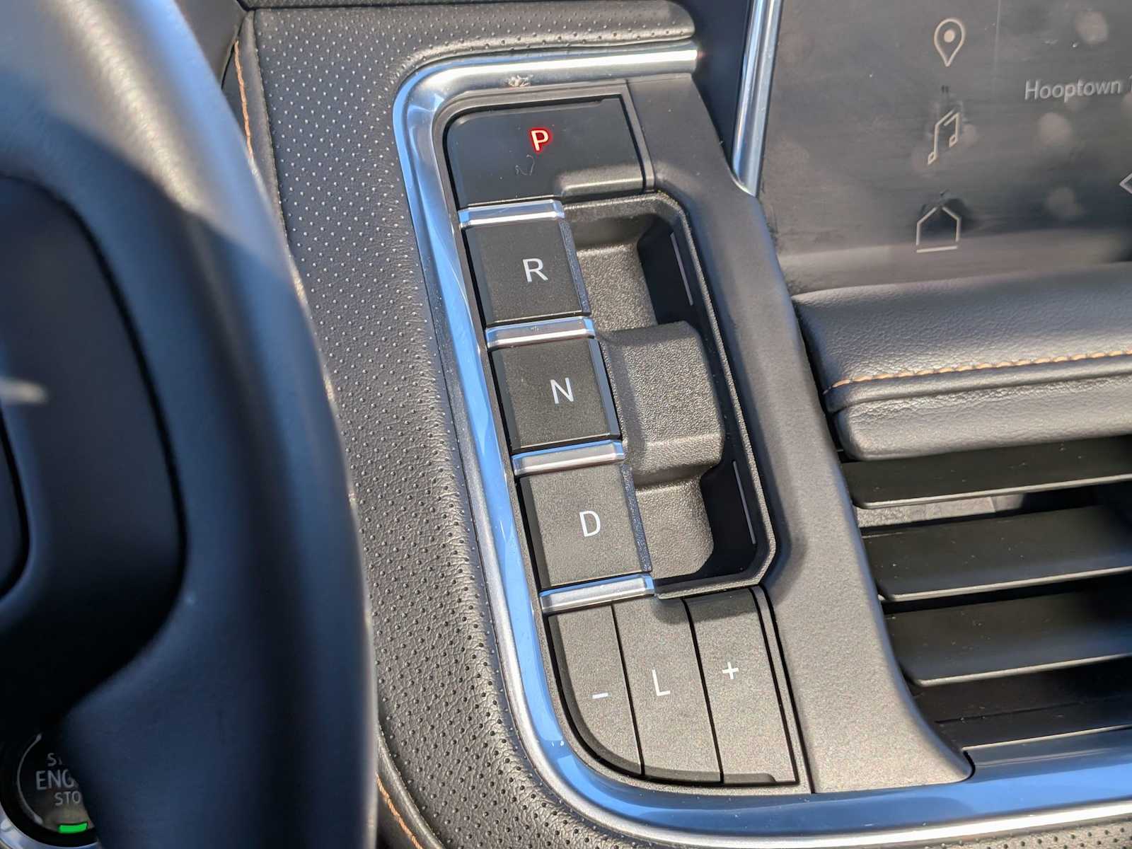 Thumbnail: 2023 GMC Yukon - 33