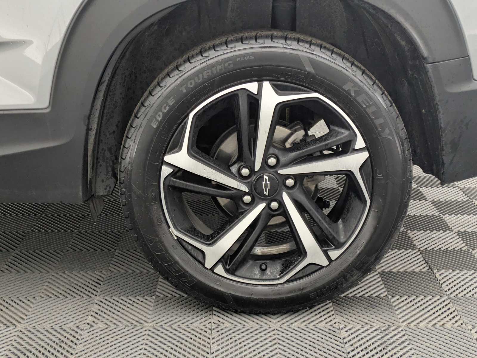 Thumbnail: 2023 Chevrolet TrailBlazer - 14