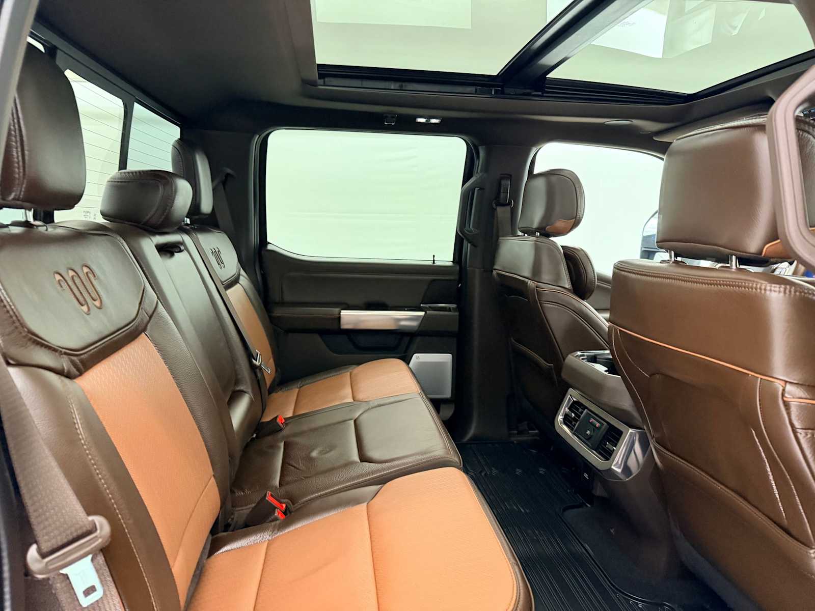 Thumbnail: 2025 Ford F-350 - 23