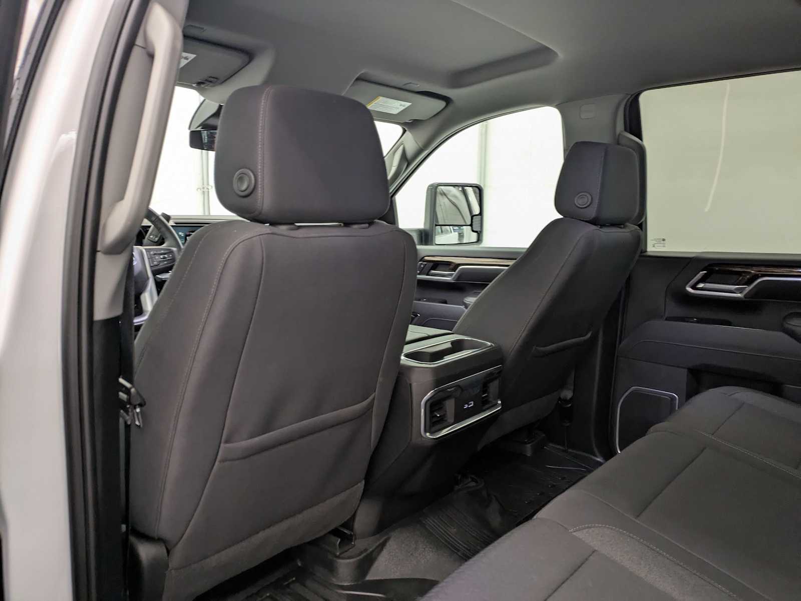 Thumbnail: 2025 GMC Sierra 3500 - 20