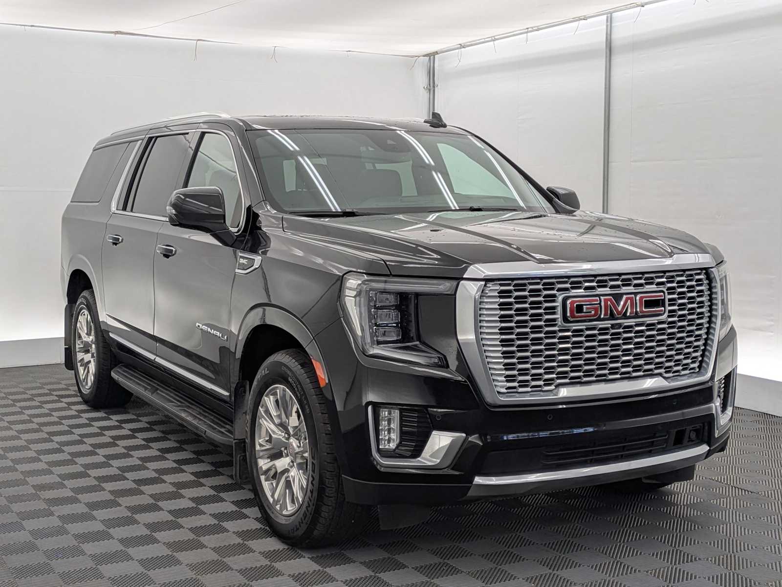 Thumbnail: 2023 GMC Yukon XL - 8