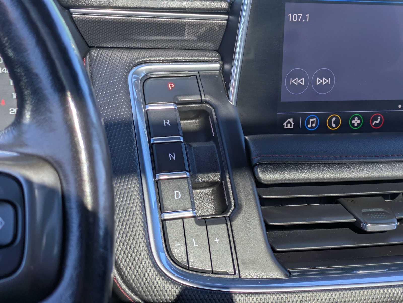 Thumbnail: 2021 Chevrolet Tahoe - 32