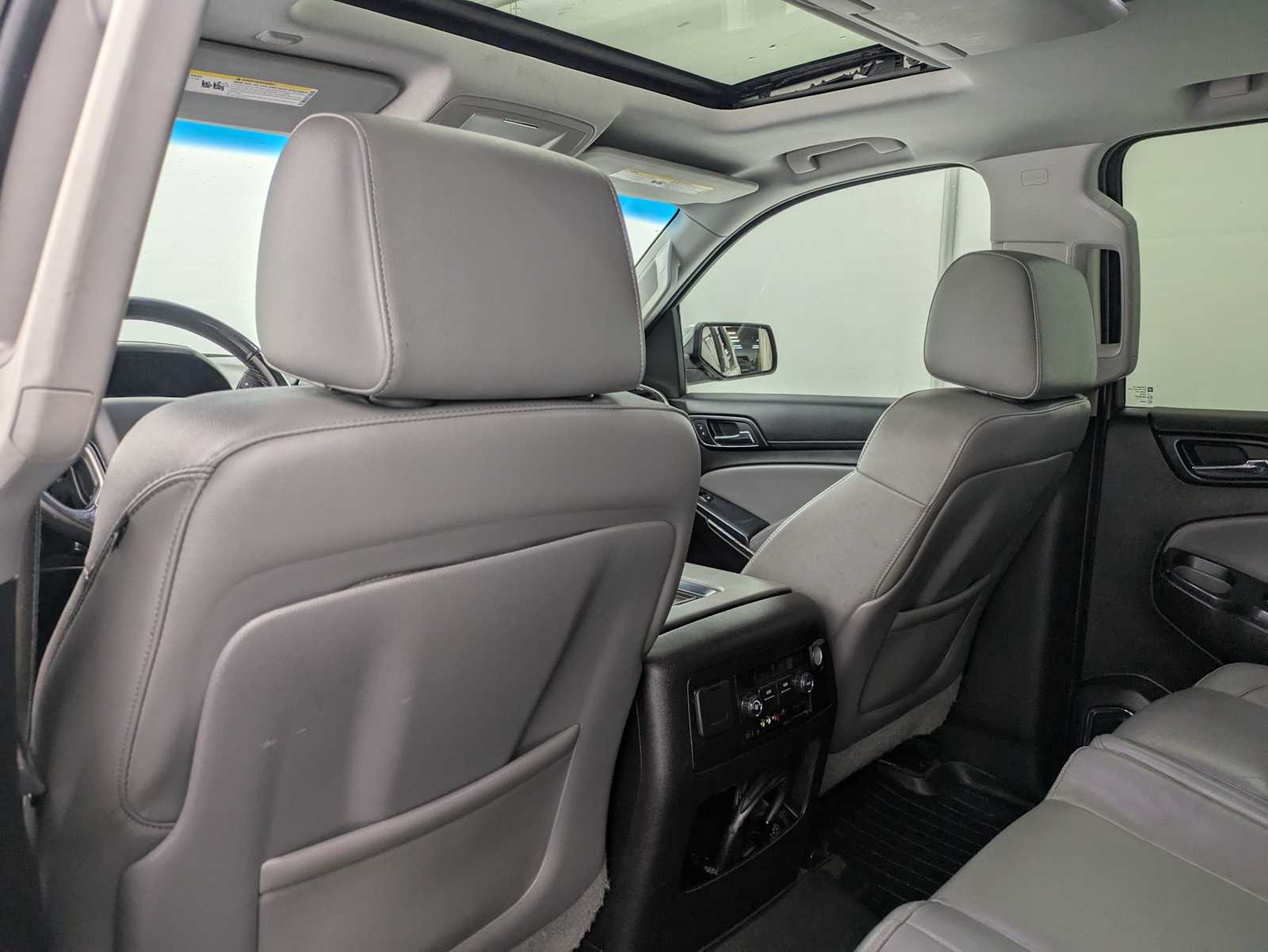 Thumbnail: 2015 Chevrolet Tahoe - 19