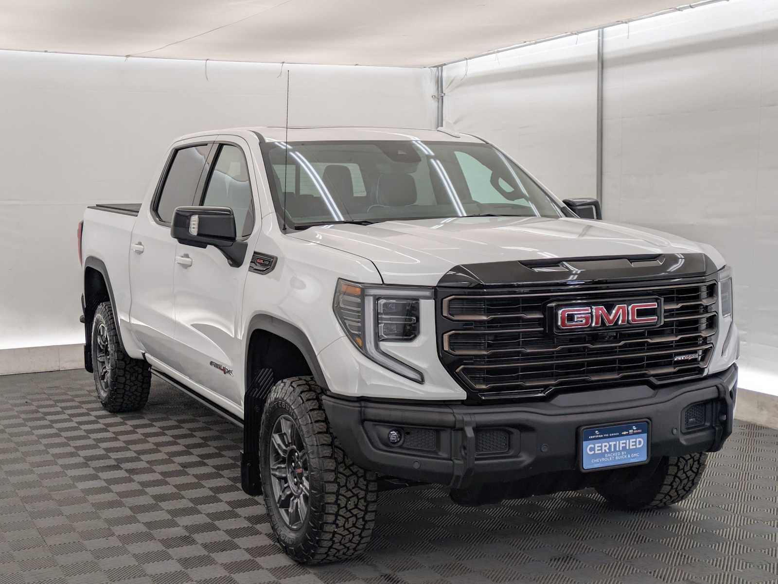 2025 GMC Sierra 1500 AT4X 8