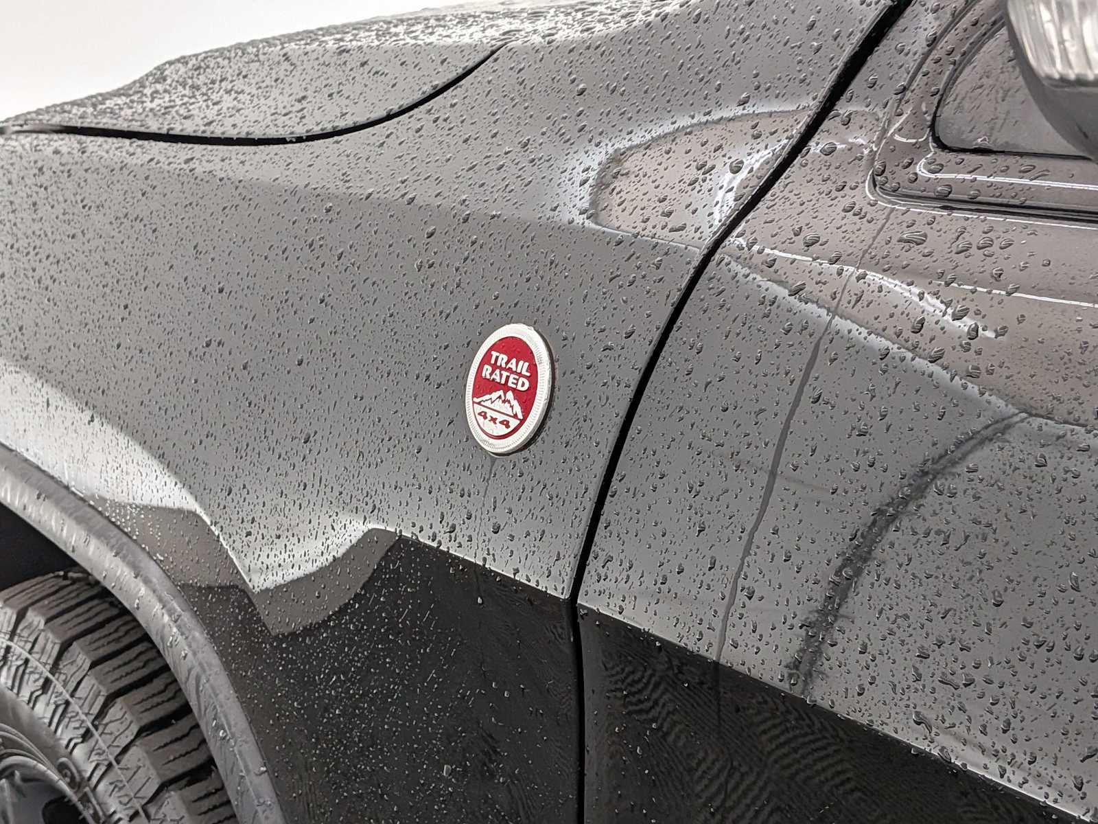 Thumbnail: 2017 Jeep Grand Cherokee - 11