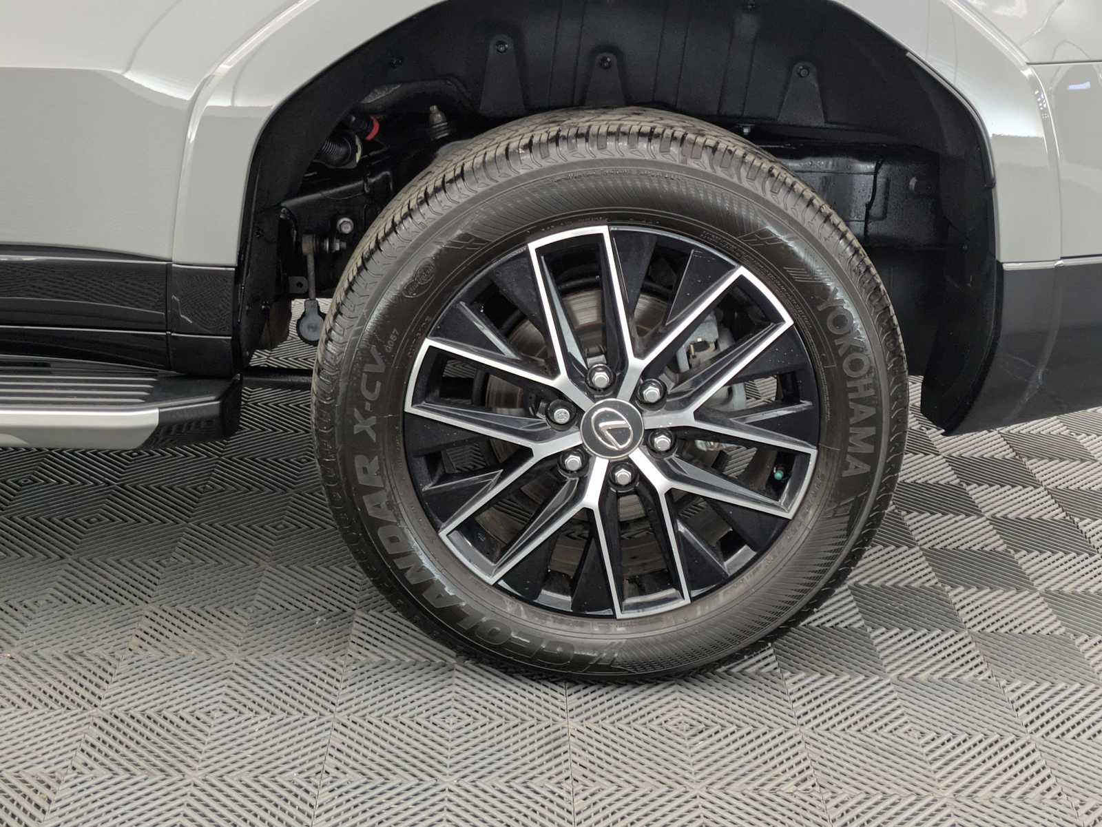 Thumbnail: 2024 Lexus GX - 13