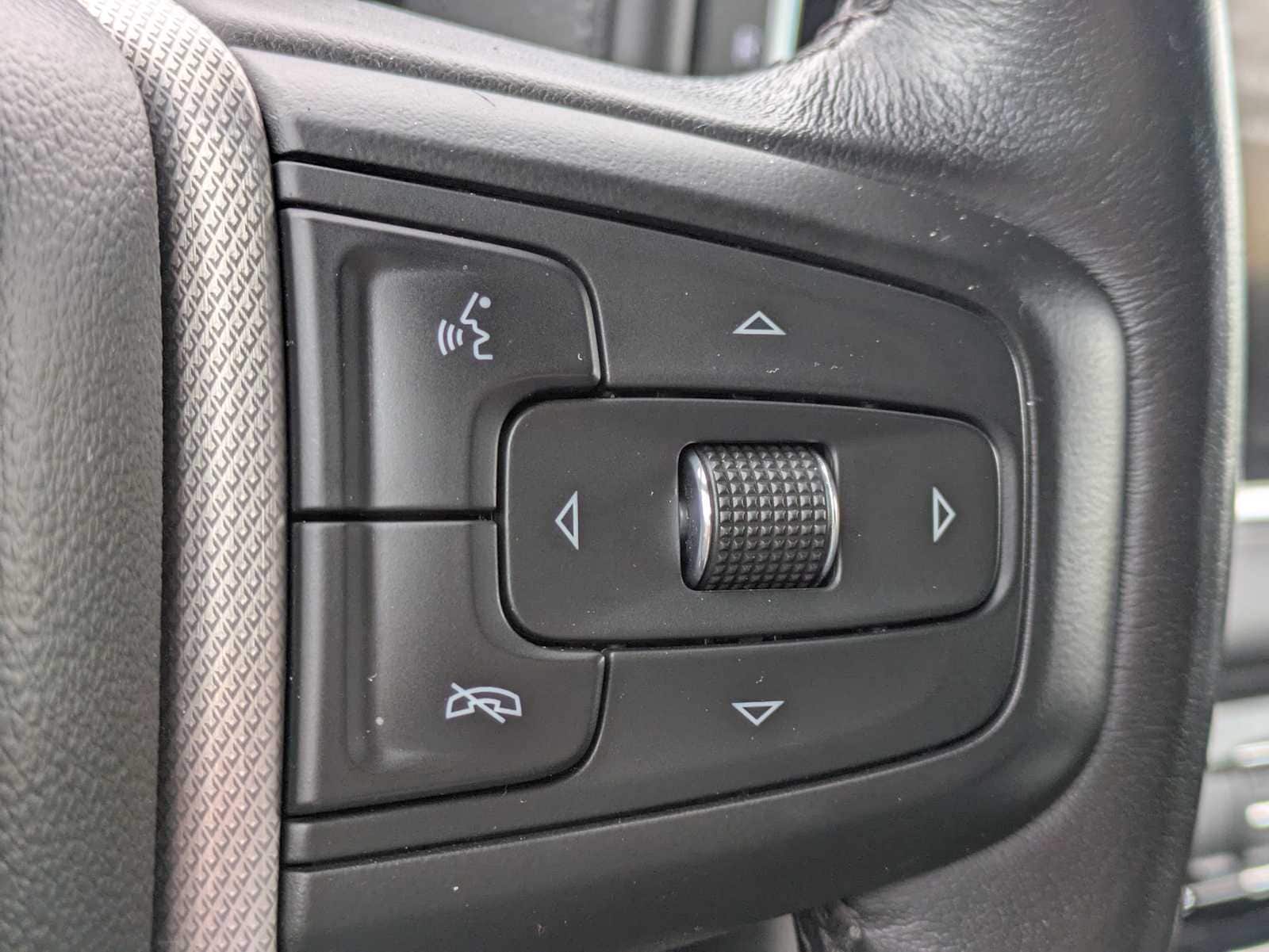 2022 GMC Yukon Denali 28