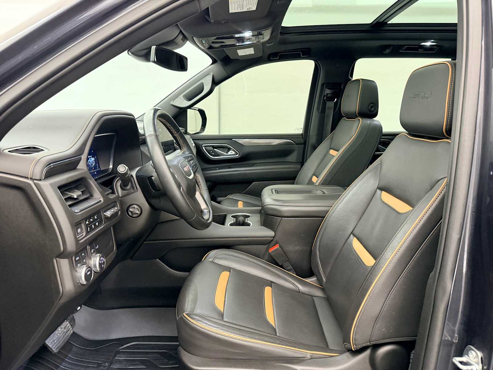 Thumbnail: 2023 GMC Yukon - 18