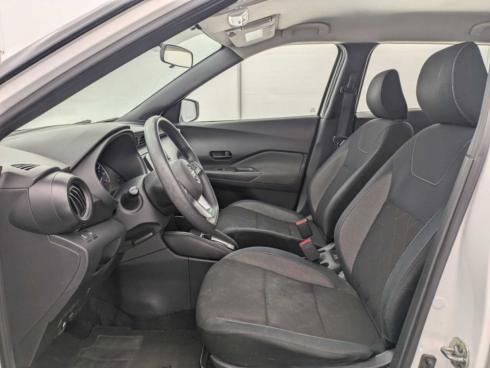 Thumbnail: 2018 Nissan Kicks - 16