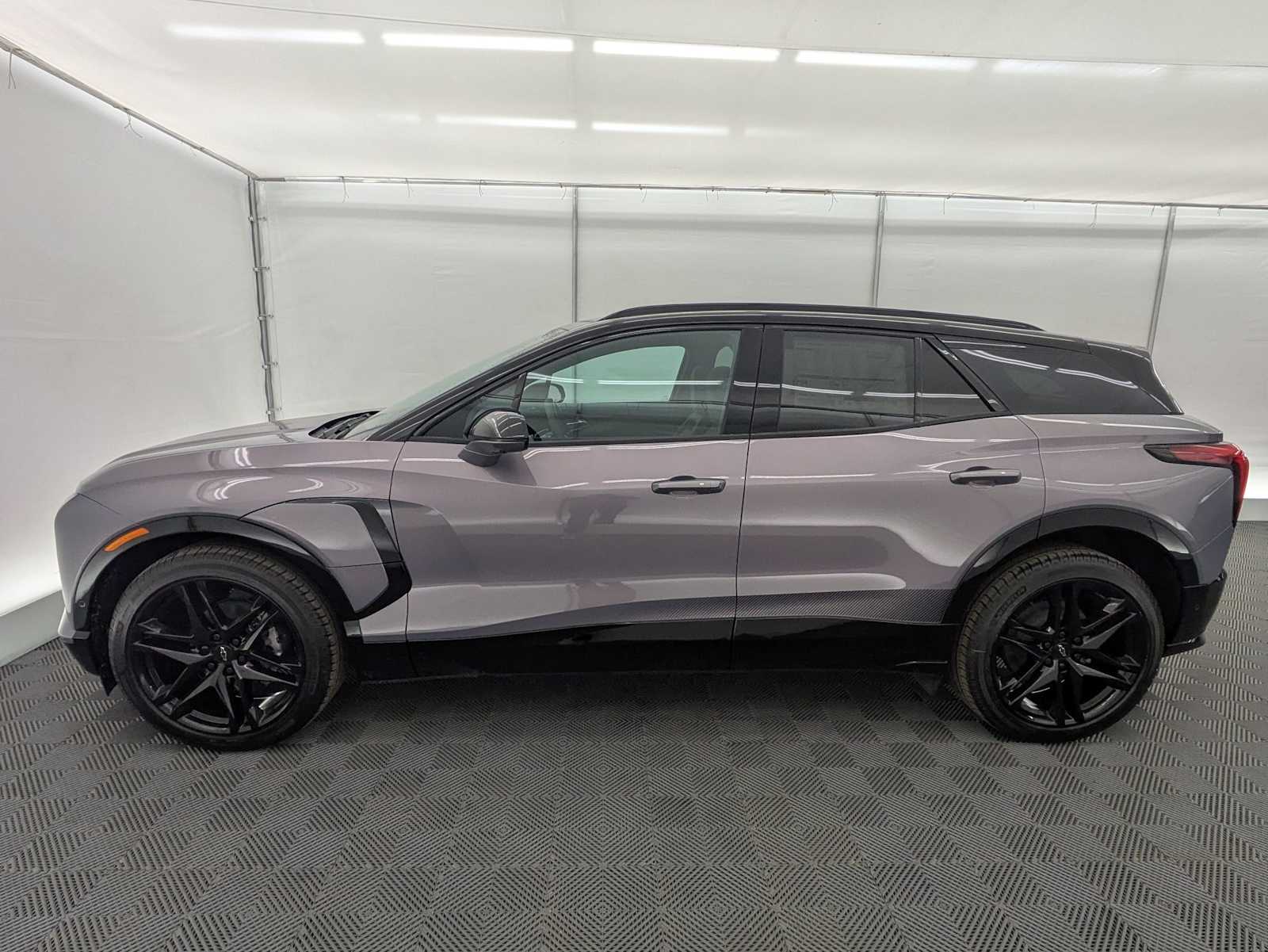 Thumbnail: 2026 Chevrolet Blazer EV - 3