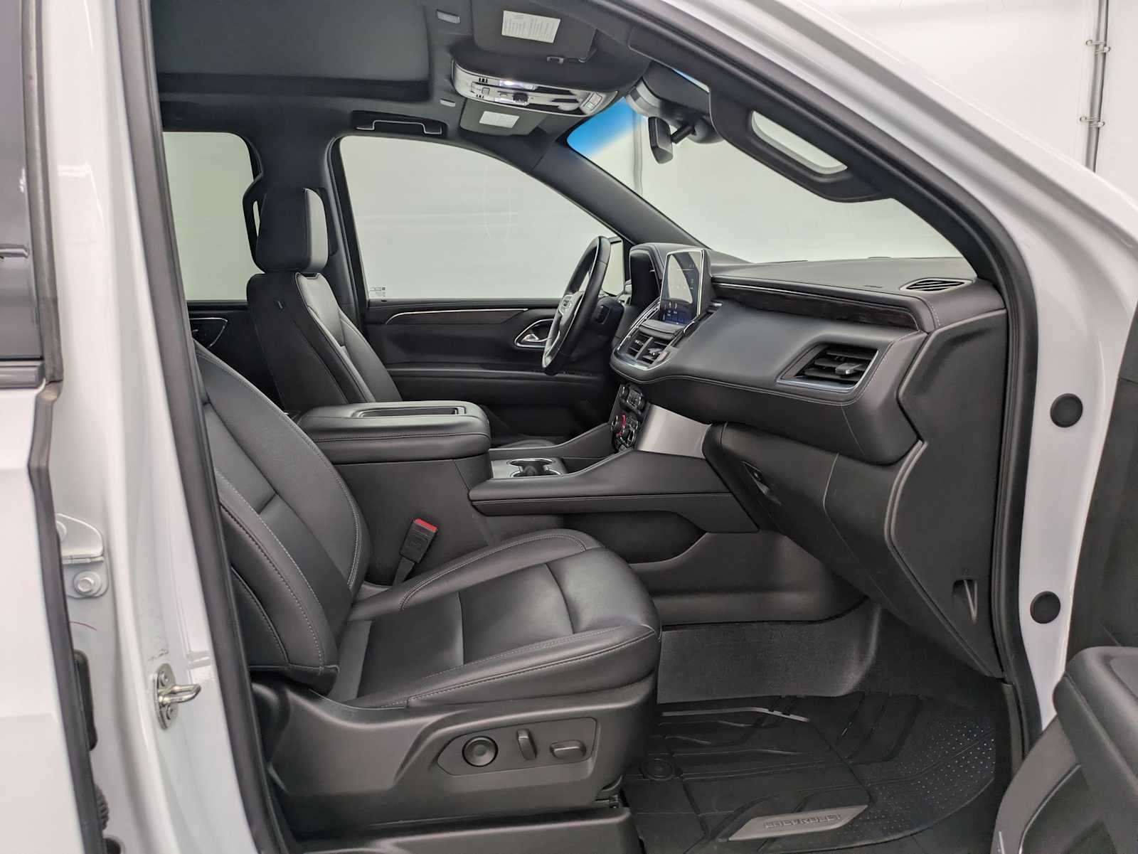 Thumbnail: 2024 Chevrolet Suburban - 20