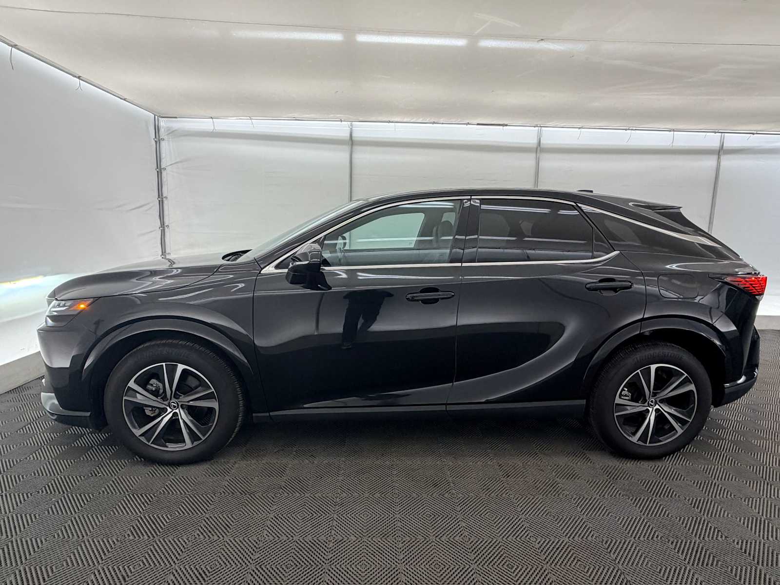 Thumbnail: 2024 Lexus RX - 3