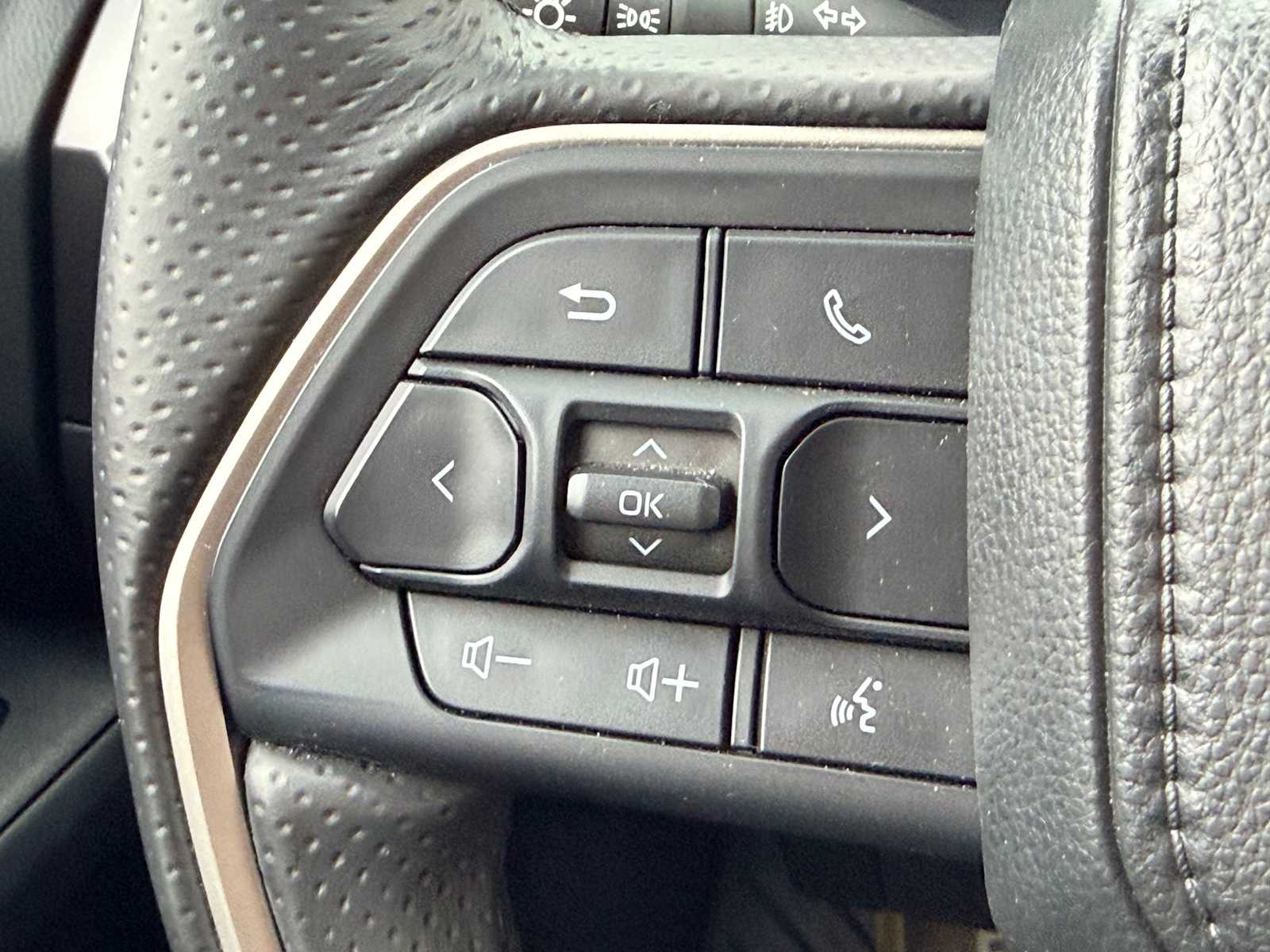 Thumbnail: 2025 Toyota 4Runner - 24