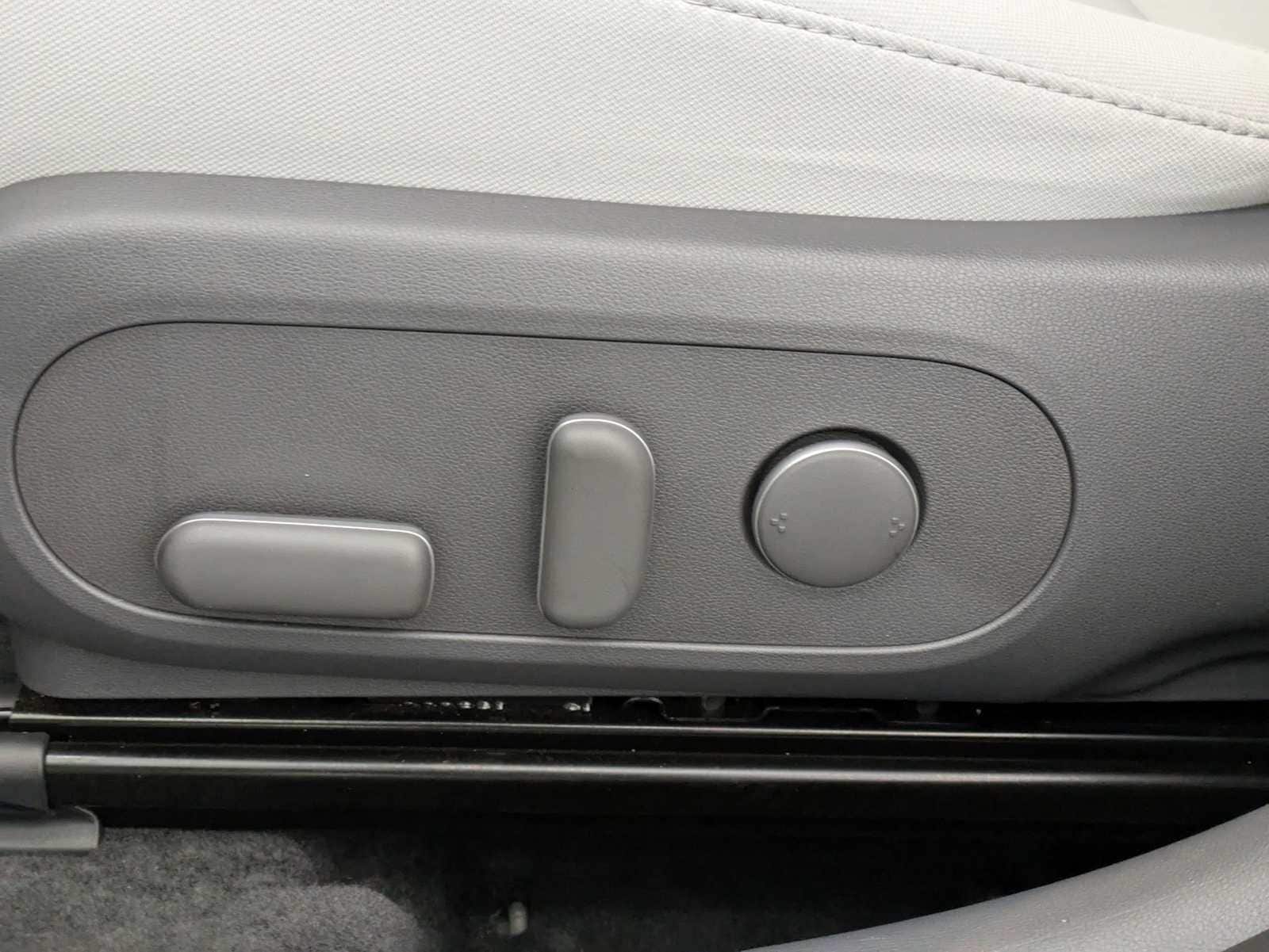 Thumbnail: 2025 Hyundai Kona - 16