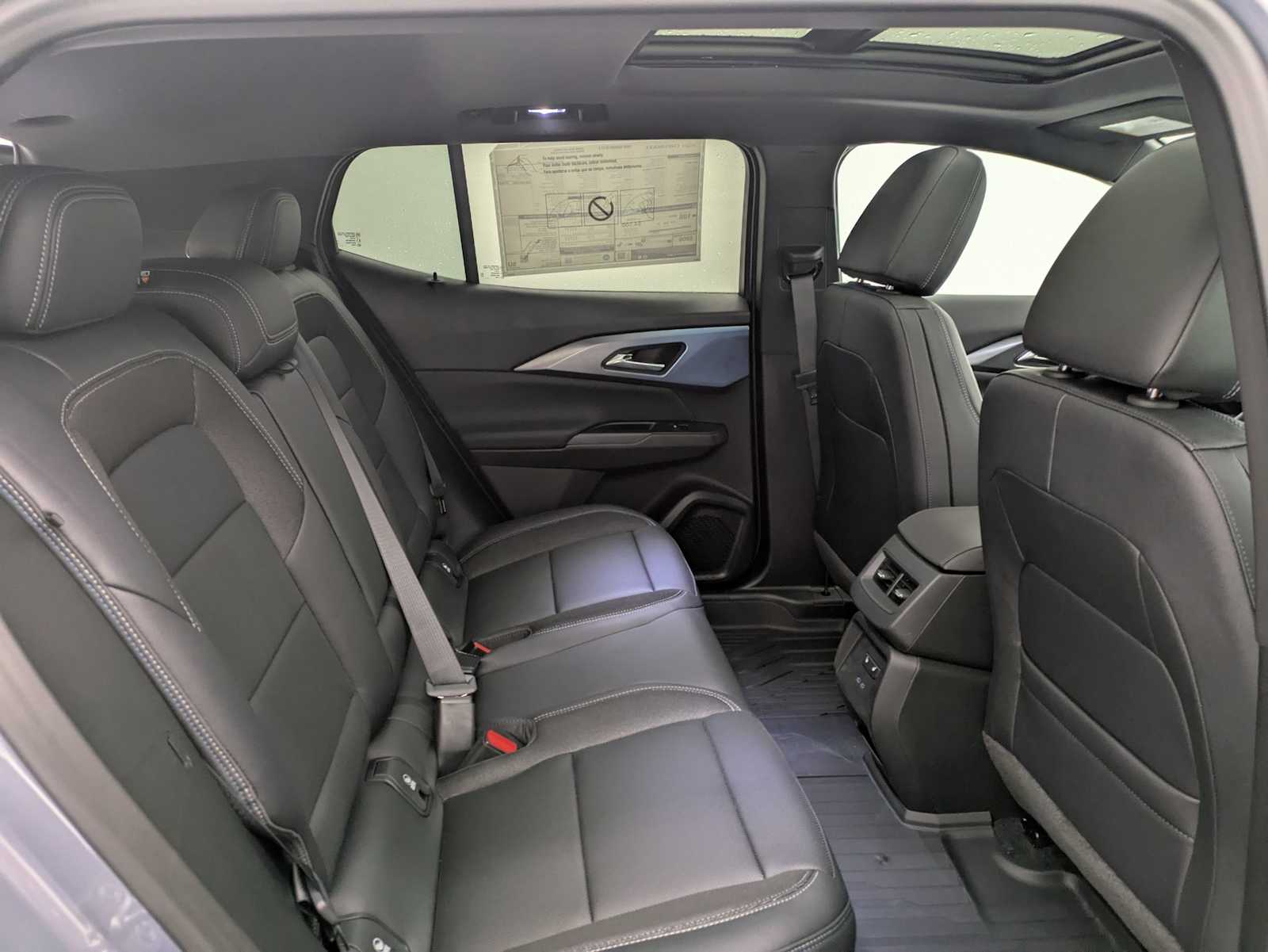 Thumbnail: 2026 Chevrolet Equinox - 21