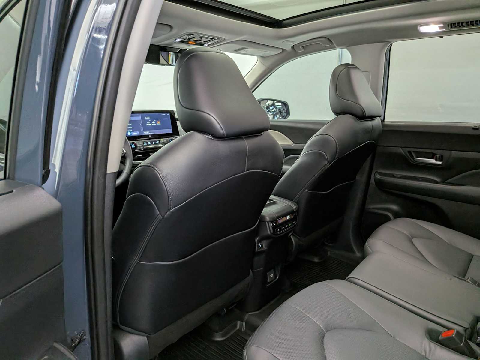 Thumbnail: 2024 Toyota Grand Highlander - 19