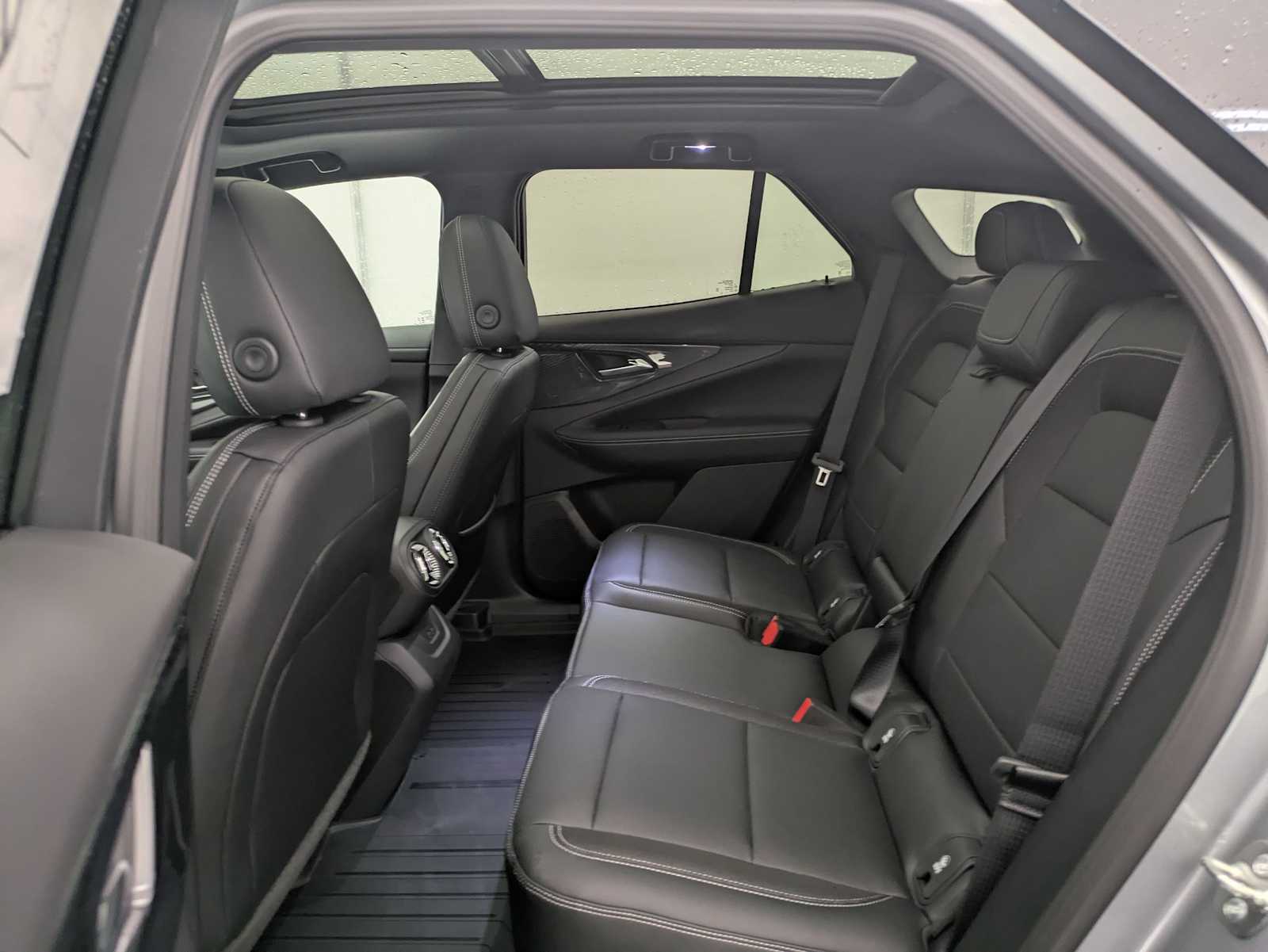 Thumbnail: 2026 Chevrolet Blazer EV - 21