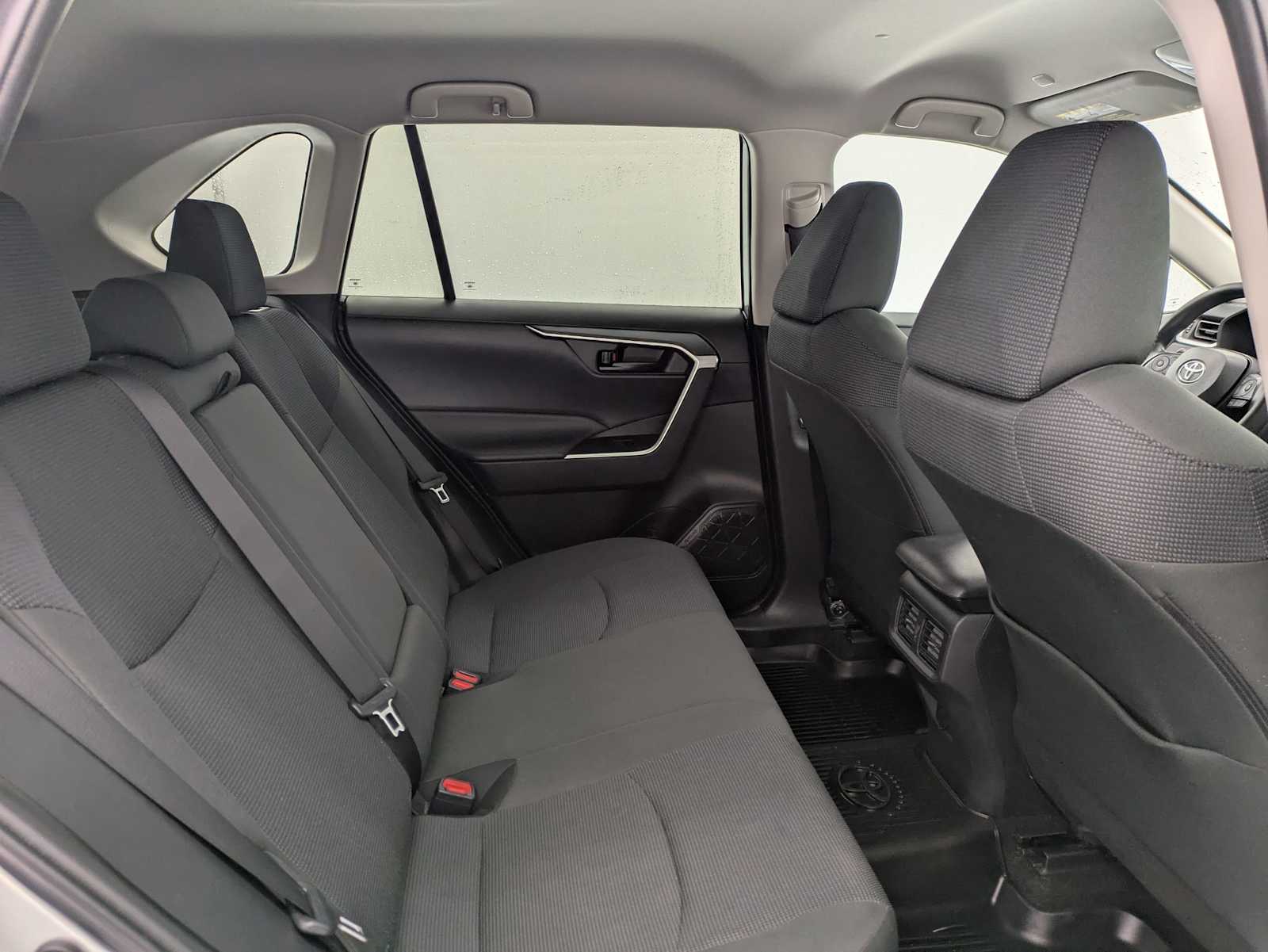 Thumbnail: 2024 Toyota RAV4 - 21