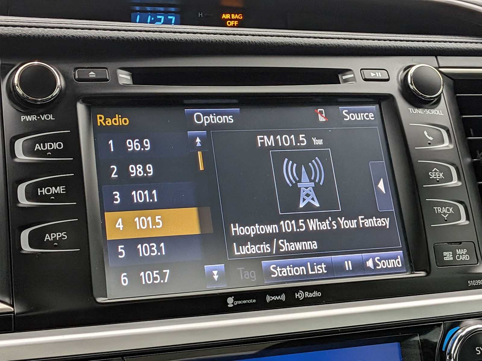 Thumbnail: 2019 Toyota Highlander - 28