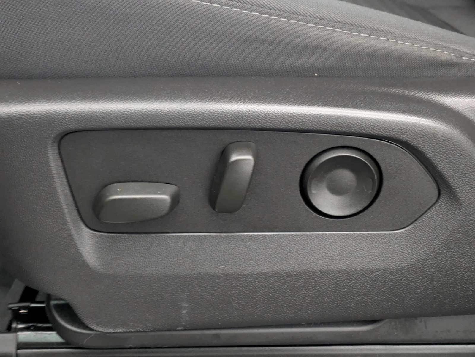 Thumbnail: 2023 GMC Sierra 1500 - 18