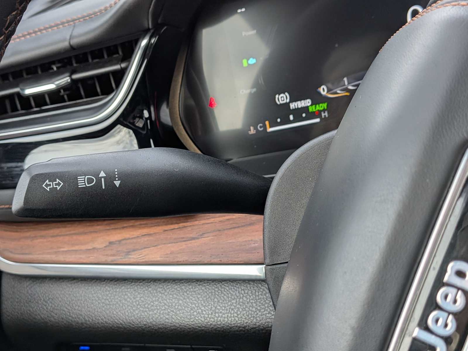 Thumbnail: 2023 Jeep Grand Cherokee - 29