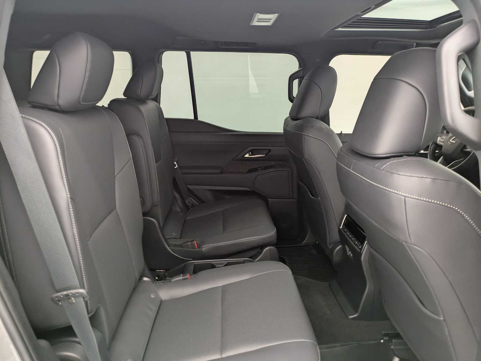 Thumbnail: 2024 Lexus GX - 21