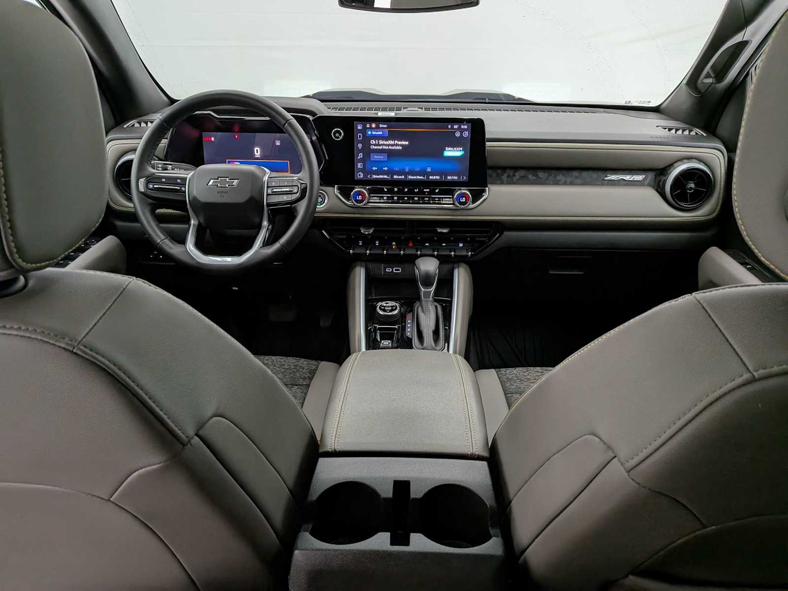 Thumbnail: 2024 Chevrolet Colorado - 18