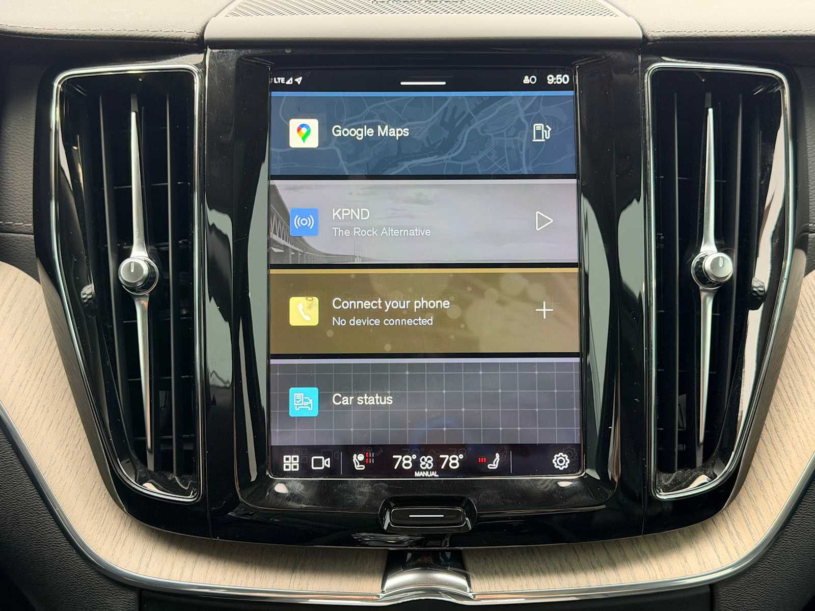 Thumbnail: 2022 Volvo XC60 - 29