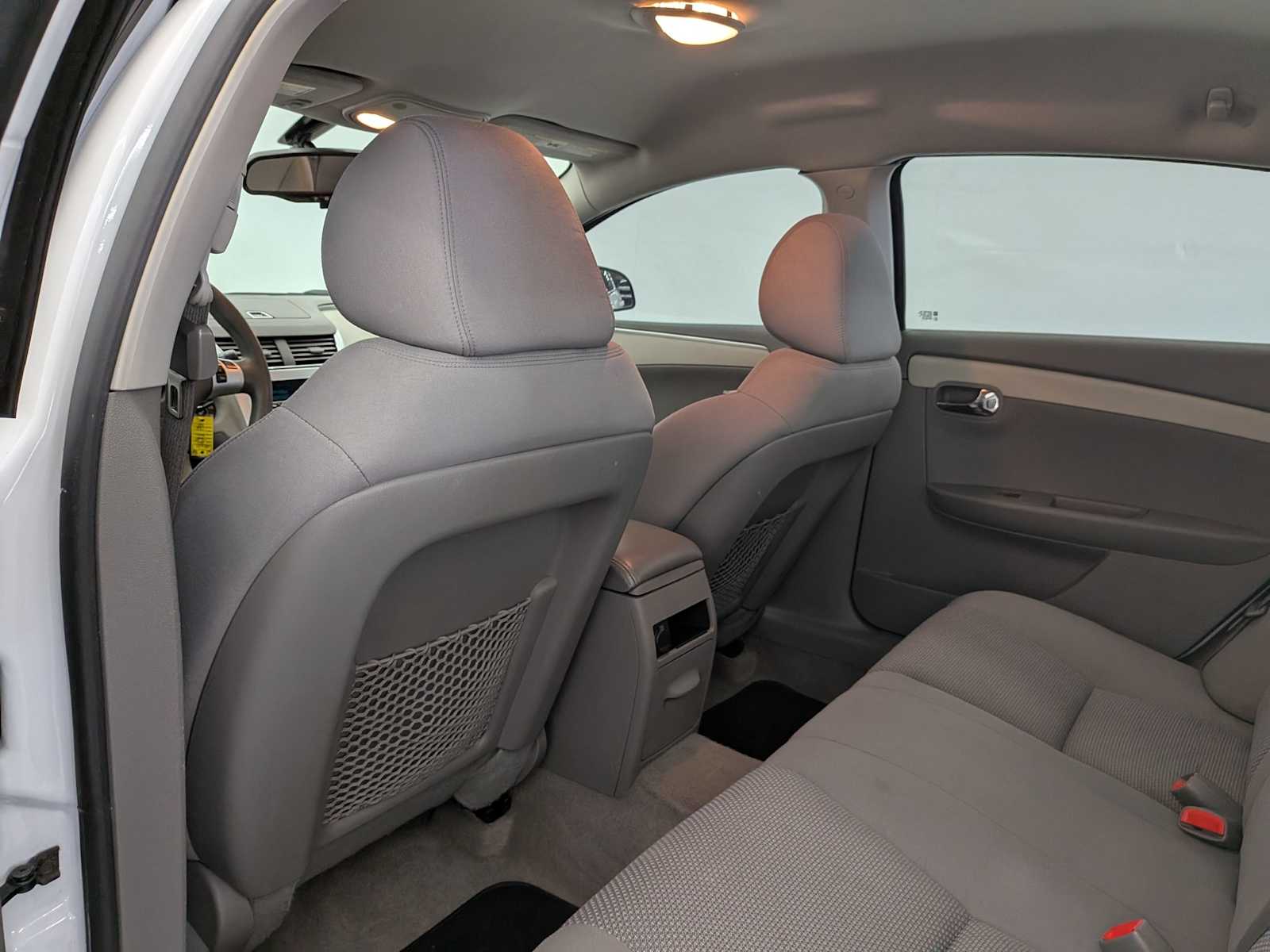 Thumbnail: 2011 Chevrolet Malibu - 18
