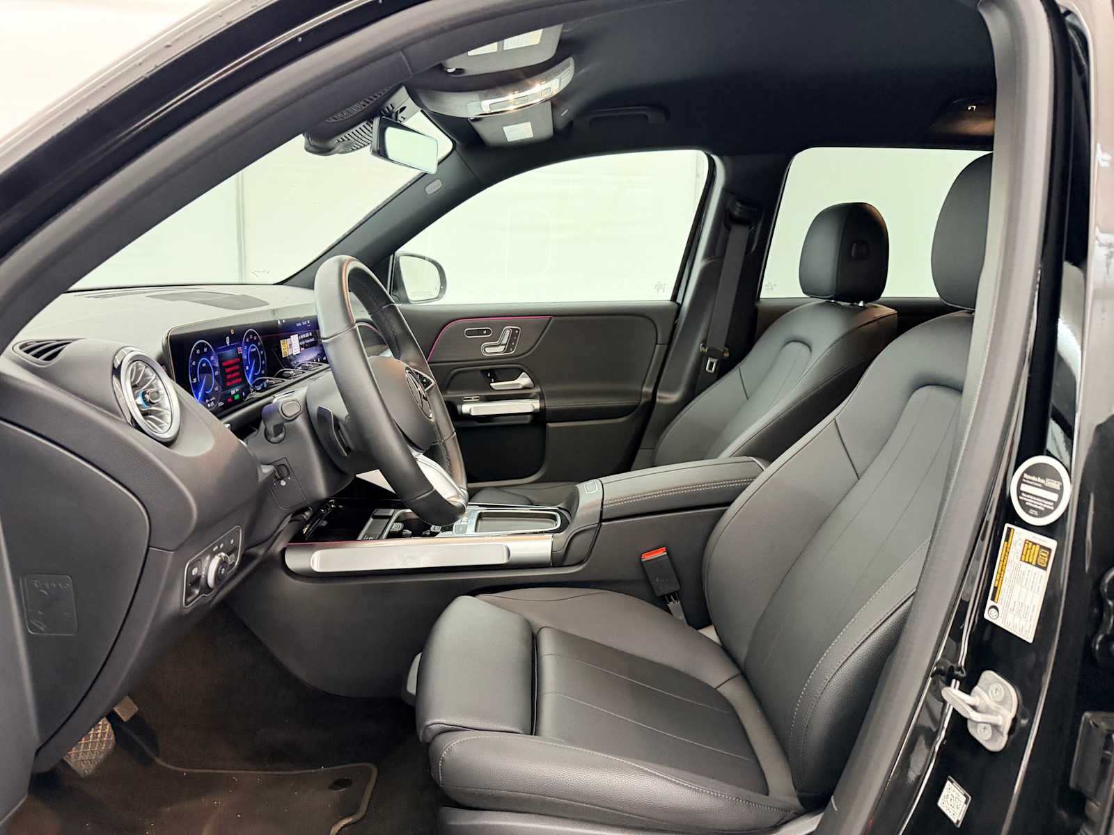 Thumbnail: 2024 Mercedes-Benz EQB - 16