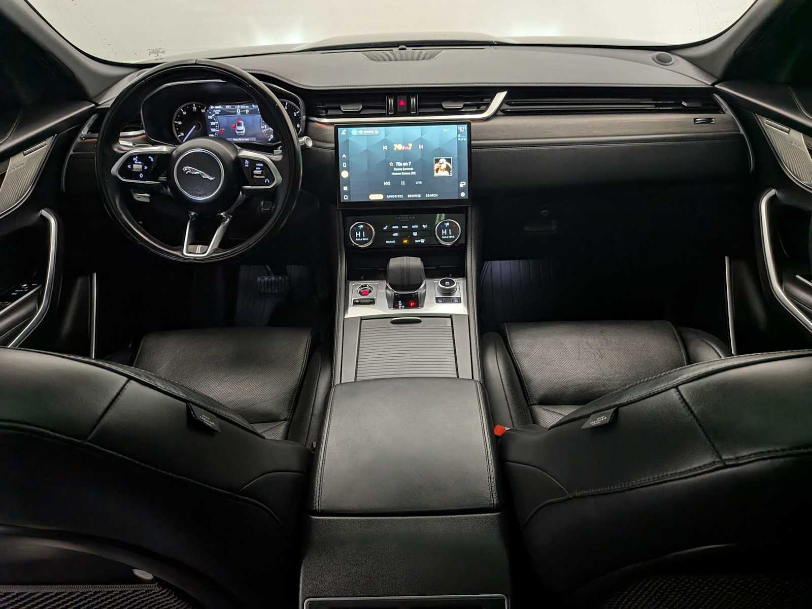 Thumbnail: 2021 Jaguar F-Pace - 15