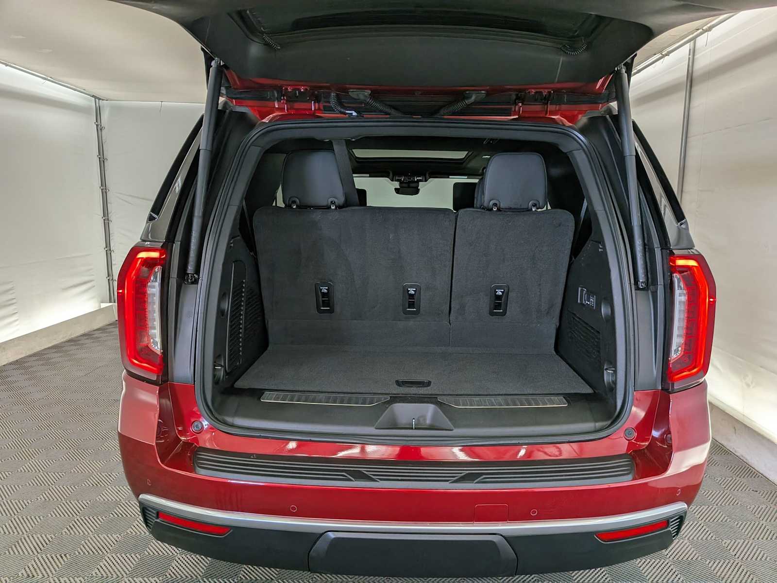 Thumbnail: 2024 GMC Yukon - 35