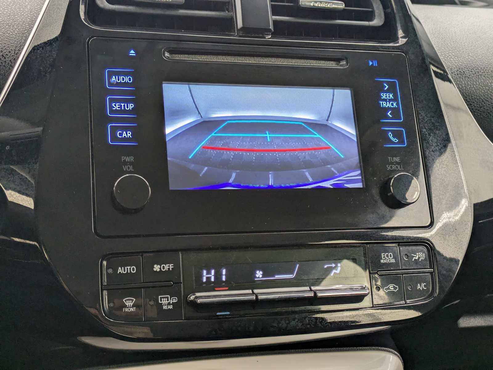 Thumbnail: 2018 Toyota Prius - 29