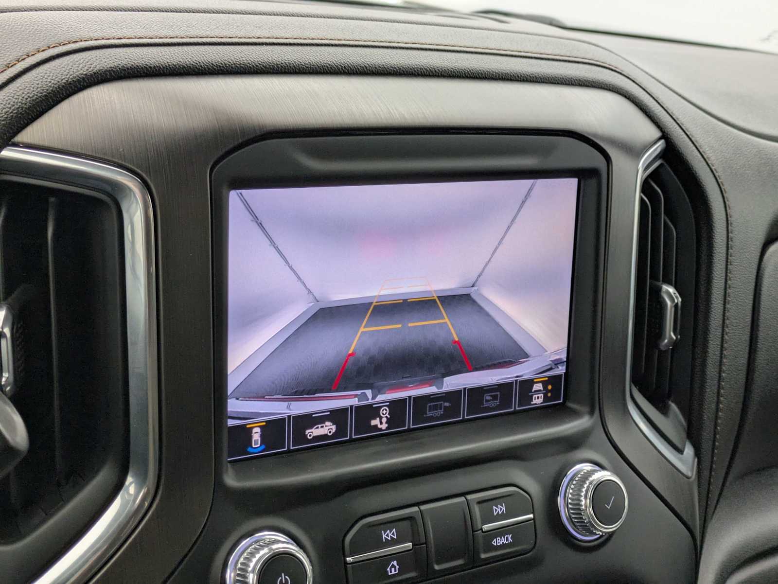 Thumbnail: 2022 GMC Sierra 3500 - 26