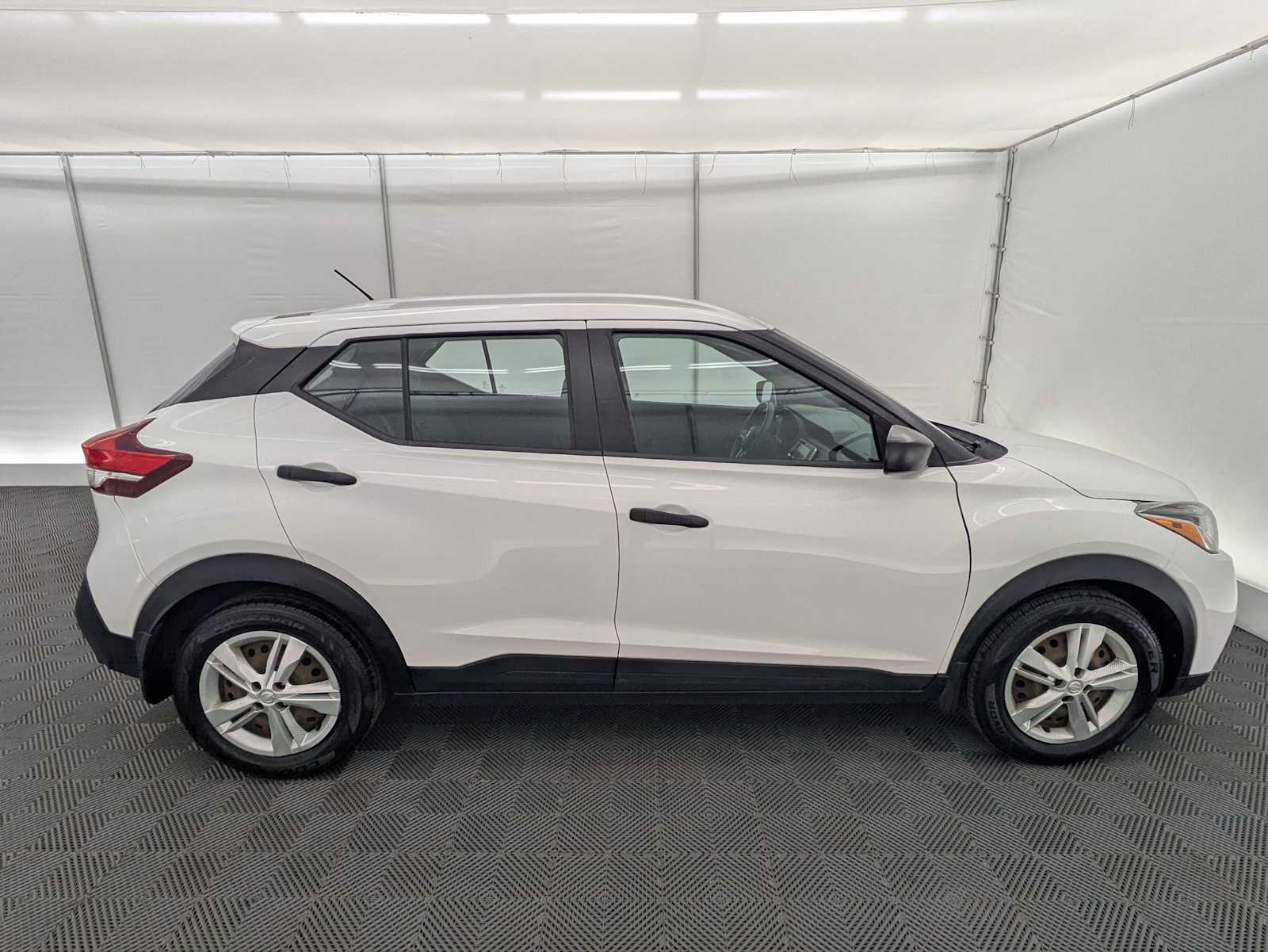 Thumbnail: 2018 Nissan Kicks - 7