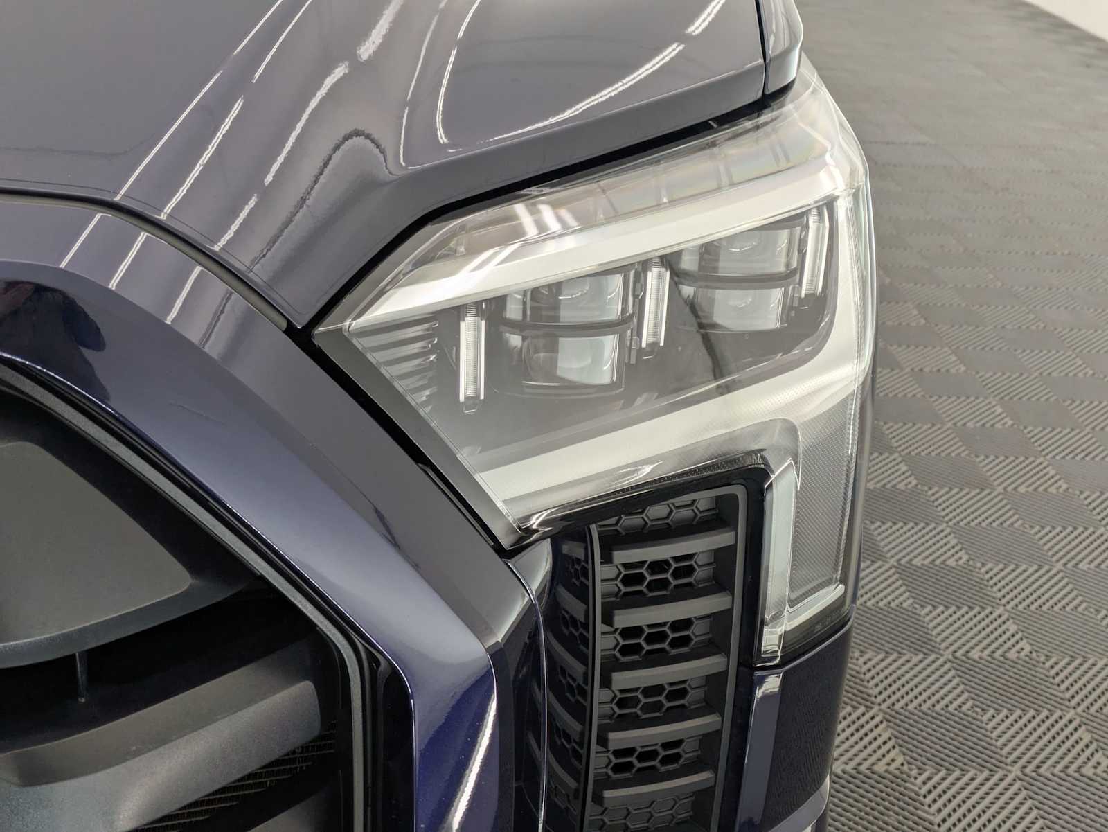 Thumbnail: 2024 Toyota Tundra - 10