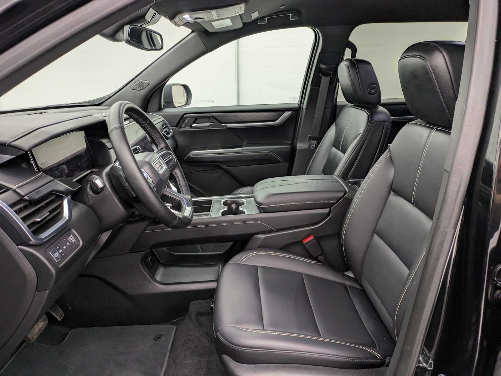 Thumbnail: 2025 GMC Acadia - 17