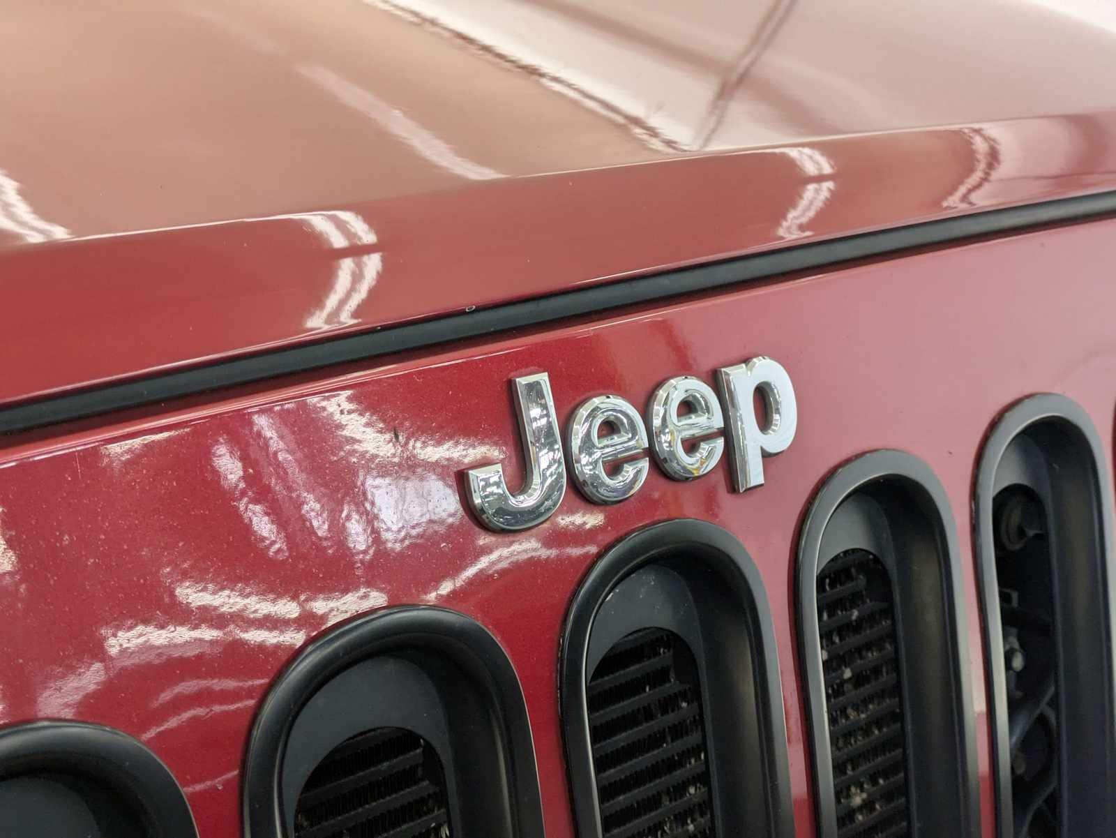 Thumbnail: 2013 Jeep Wrangler - 13