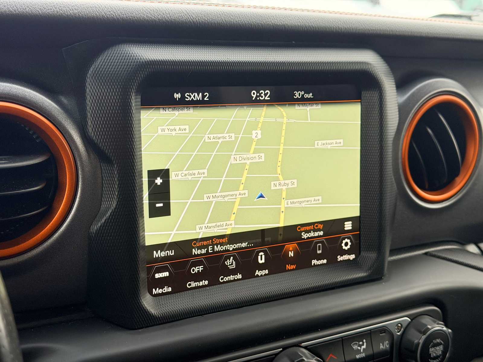 Thumbnail: 2022 Jeep Gladiator - 30