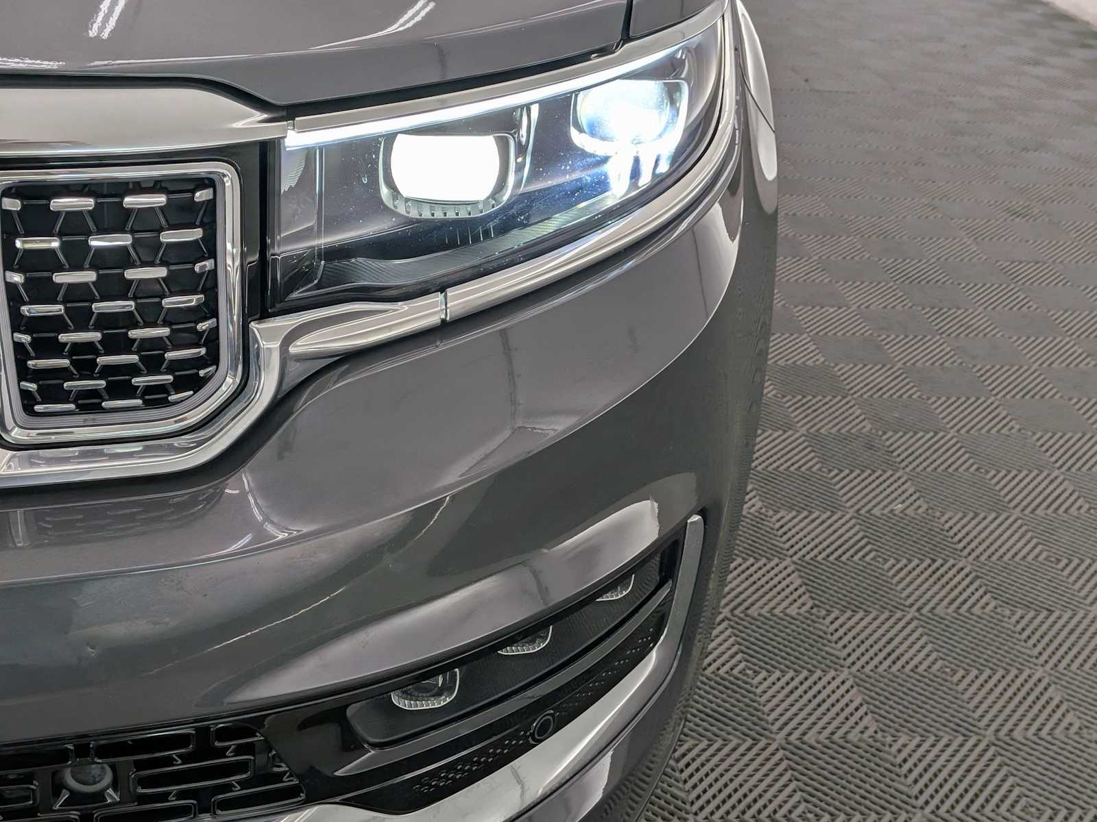 Thumbnail: 2024 Jeep Grand Wagoneer - 10