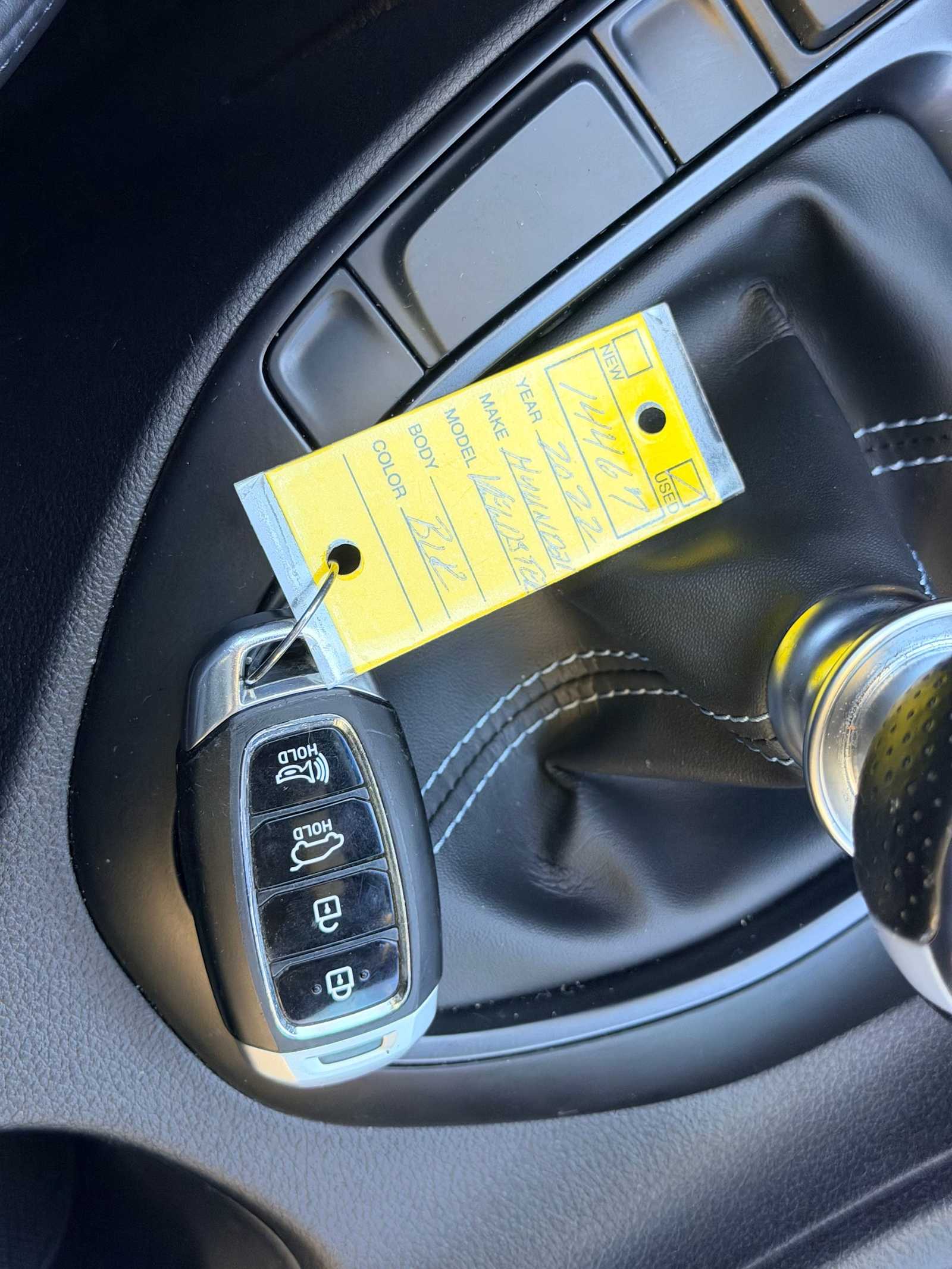 Thumbnail: 2022 Hyundai Veloster - 32