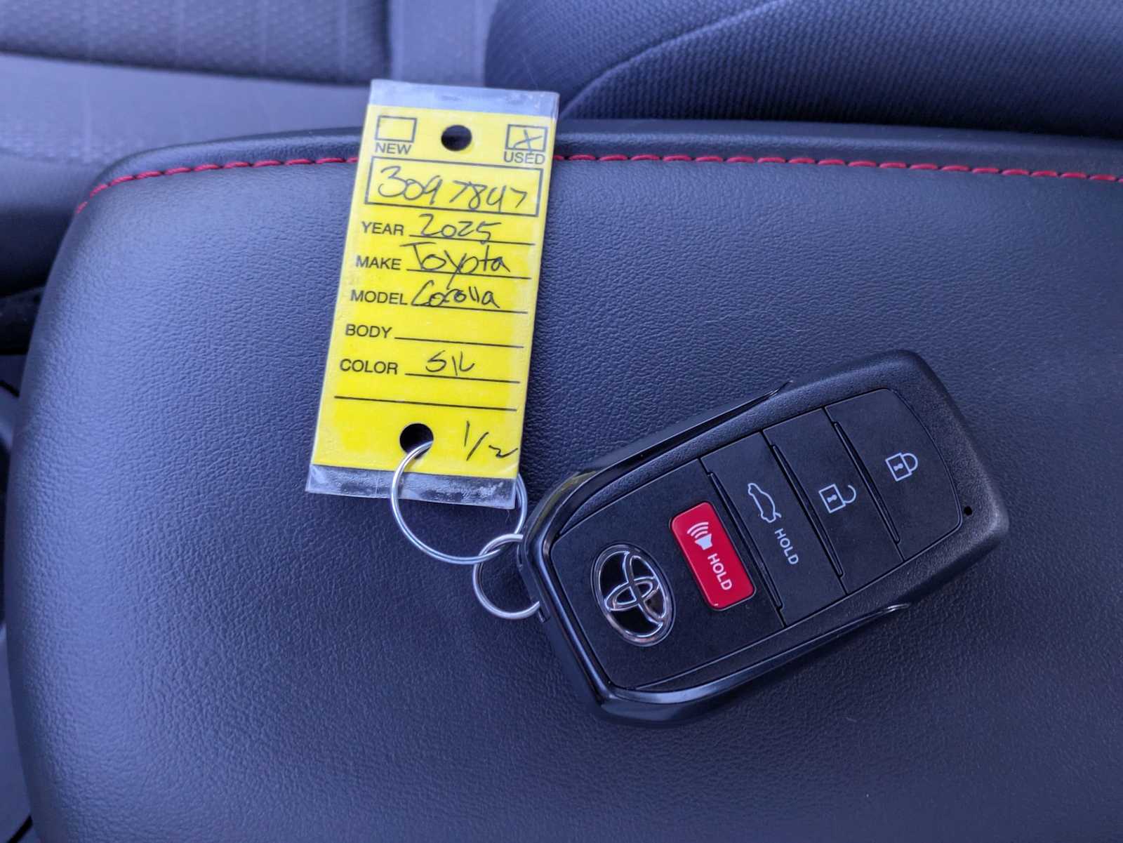 Thumbnail: 2025 Toyota Corolla - 34