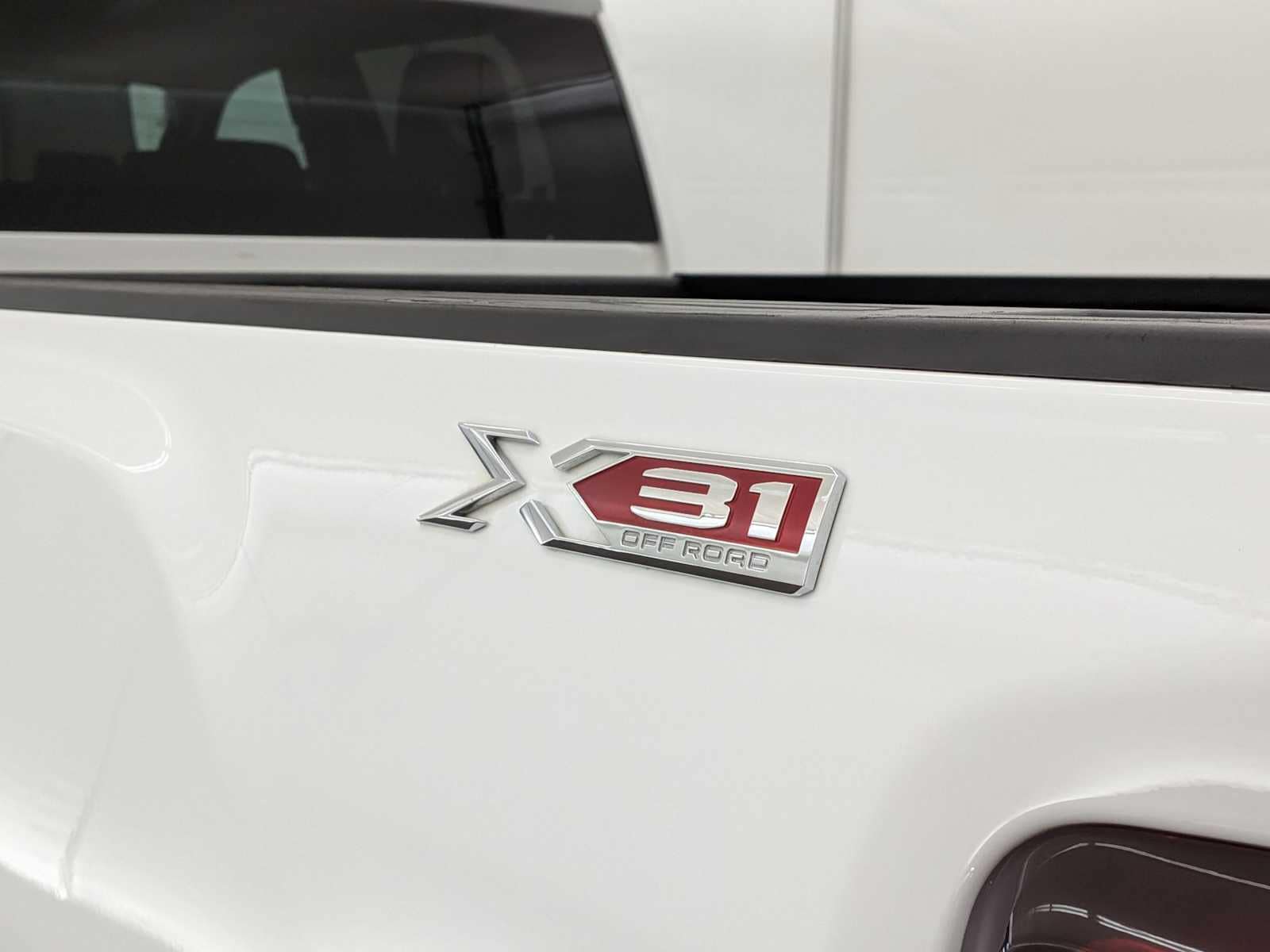 Thumbnail: 2025 GMC Sierra 3500 - 13