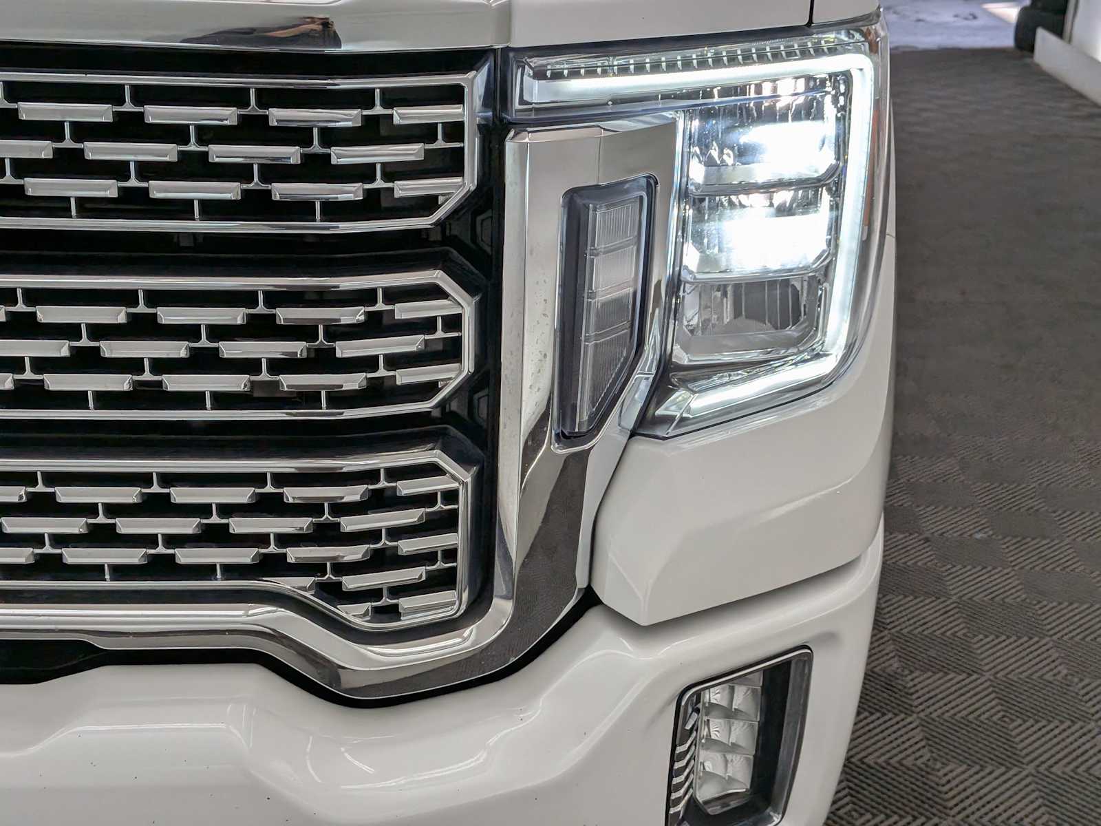 Thumbnail: 2023 GMC Sierra 3500 - 10