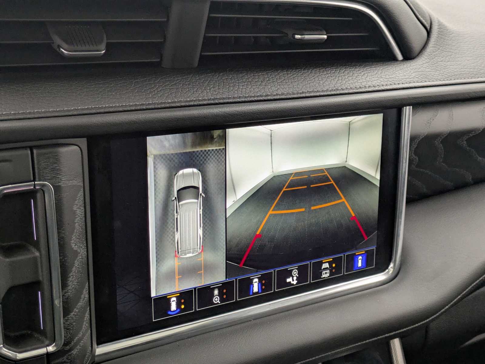 Thumbnail: 2024 GMC Yukon - 30